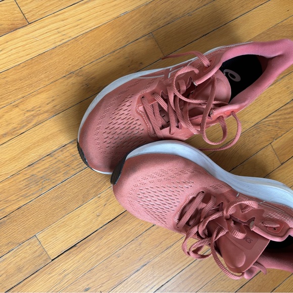 ASICS WOMEN’S GT-2000 12 WORN 2X - Picture 2 of 10